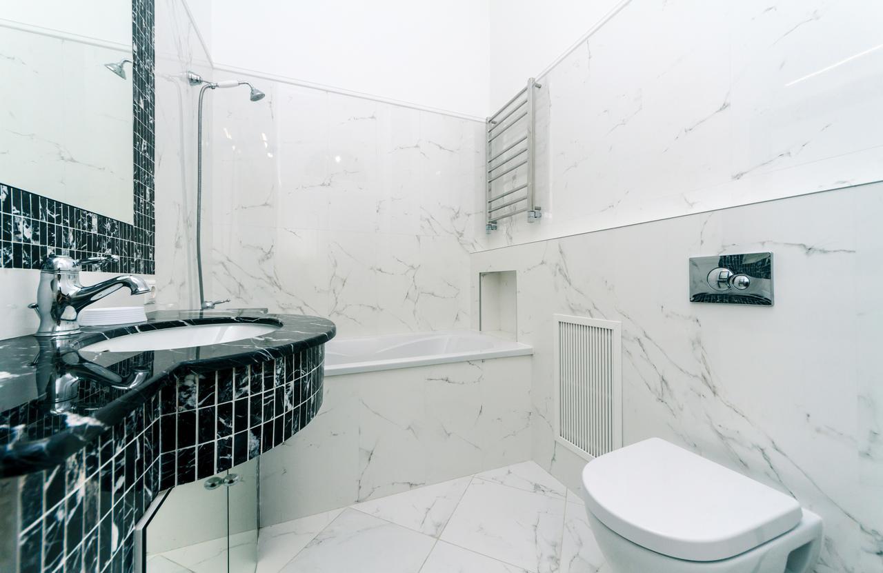Vip Apartment Near Kreschatyk, 31А Pushkinska Street Kyjev Exteriér fotografie