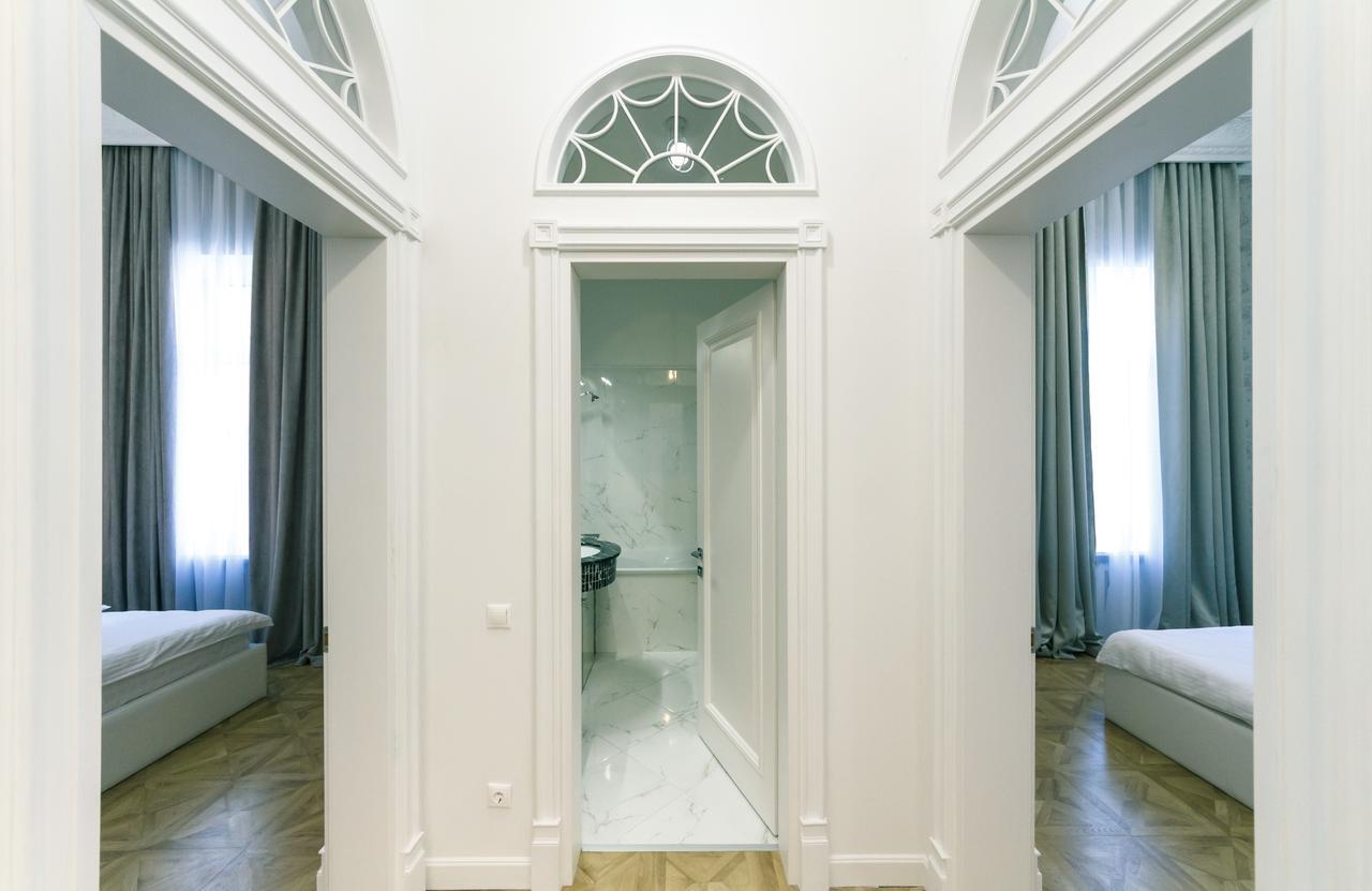 Vip Apartment Near Kreschatyk, 31А Pushkinska Street Kyjev Exteriér fotografie