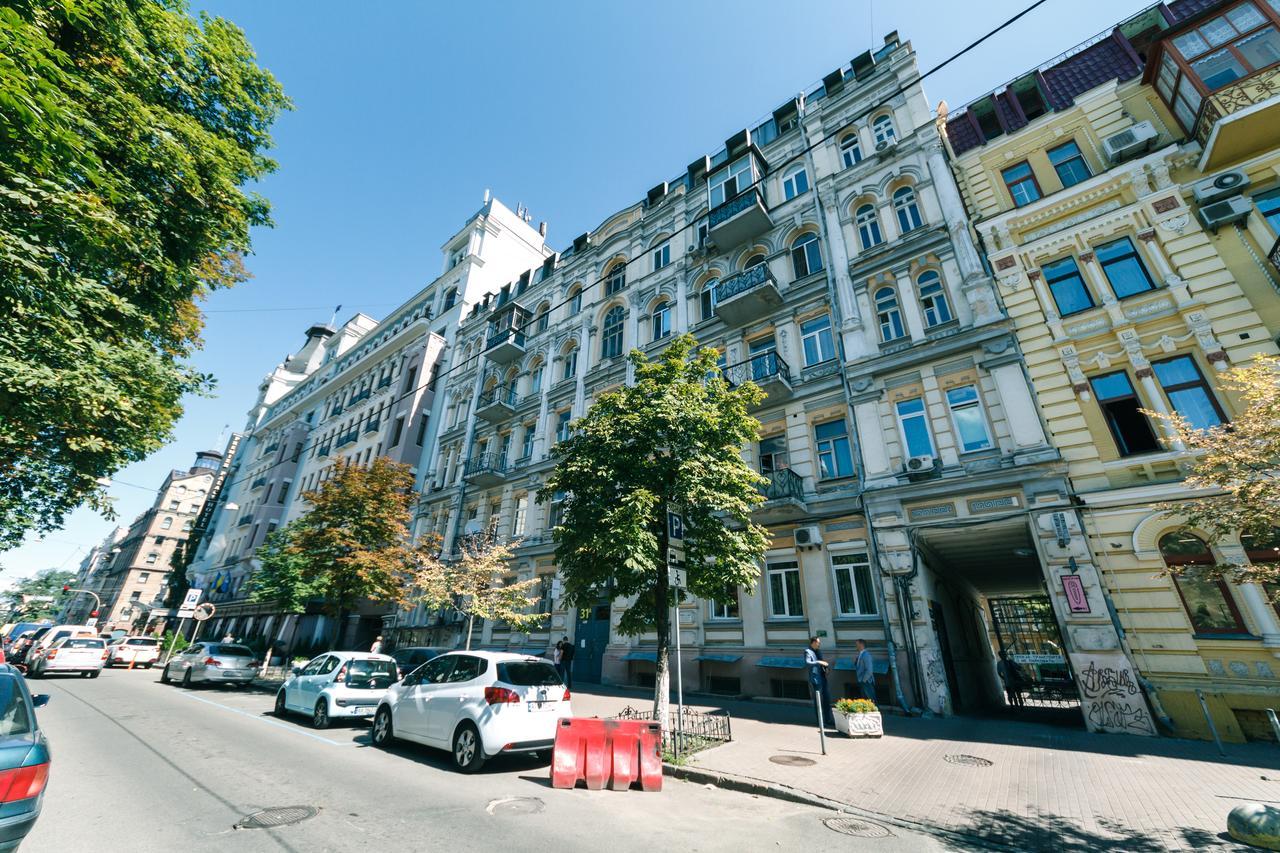 Vip Apartment Near Kreschatyk, 31А Pushkinska Street Kyjev Exteriér fotografie