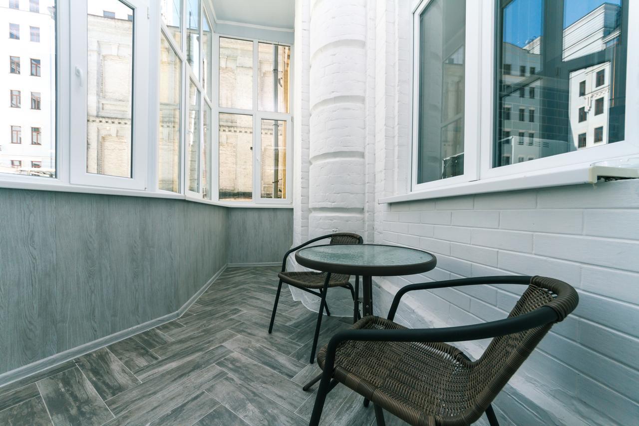 Vip Apartment Near Kreschatyk, 31А Pushkinska Street Kyjev Exteriér fotografie